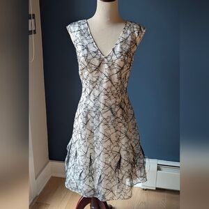 Kentucky Derby Dress Kay Unger Black and White  with feathers Midi Dress Sz 4